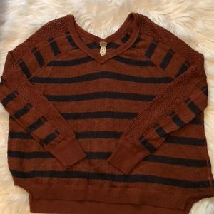 We the Free - Rust/Navy sweater-SM